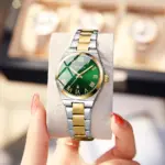 CURREN 9095 Elegant Watch Watch For Women - Silver Golden Green - Image 4